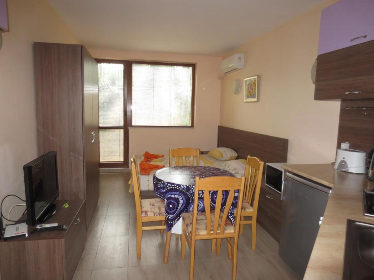 Fantasy Apartments Saint Constantine And Helena Resort Sweti Konstantin i Sweta Elena Zewnętrze zdjęcie