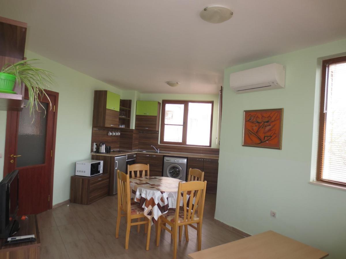 Fantasy Apartments Saint Constantine And Helena Resort Sweti Konstantin i Sweta Elena Zewnętrze zdjęcie