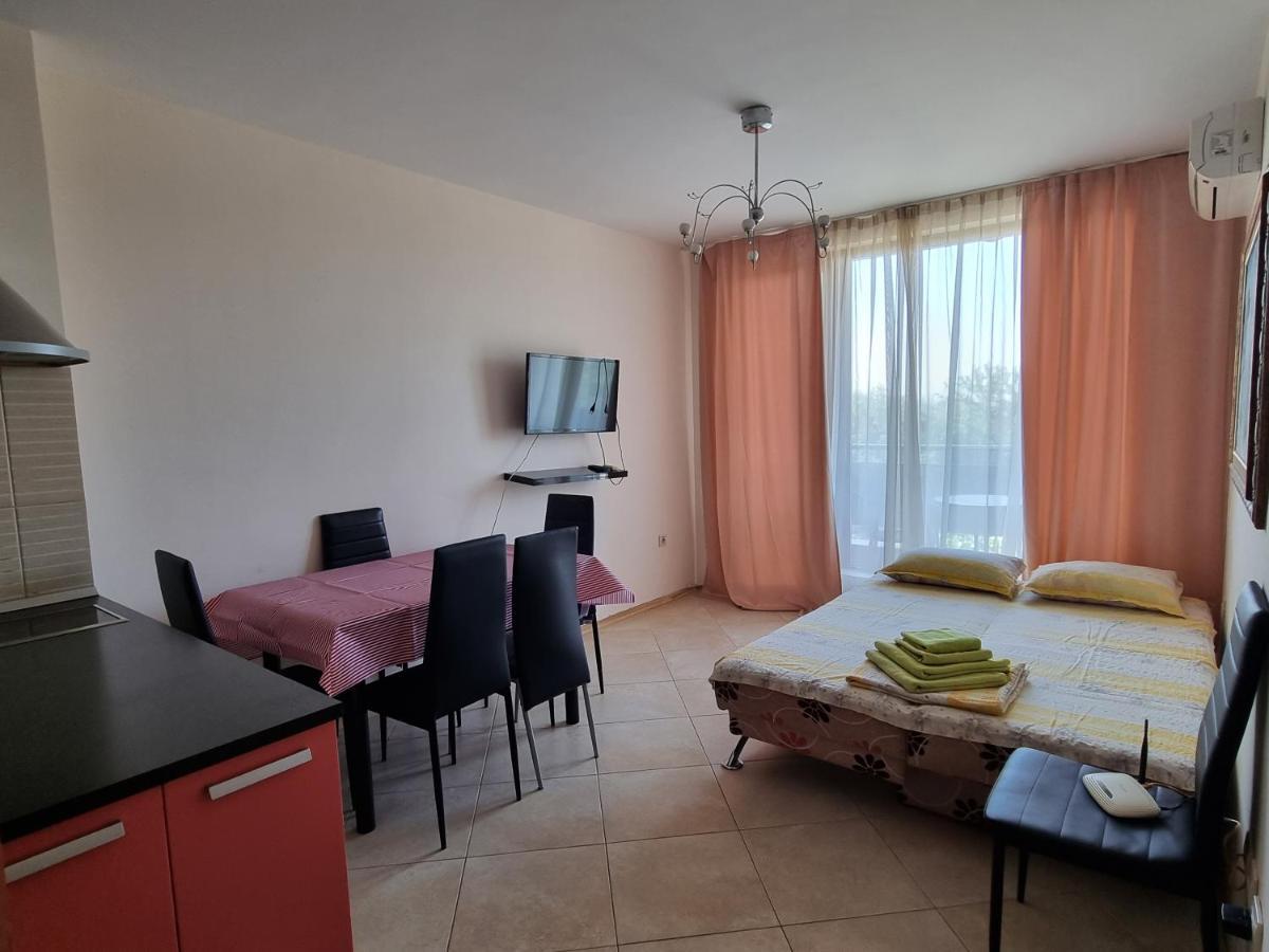 Fantasy Apartments Saint Constantine And Helena Resort Sweti Konstantin i Sweta Elena Zewnętrze zdjęcie